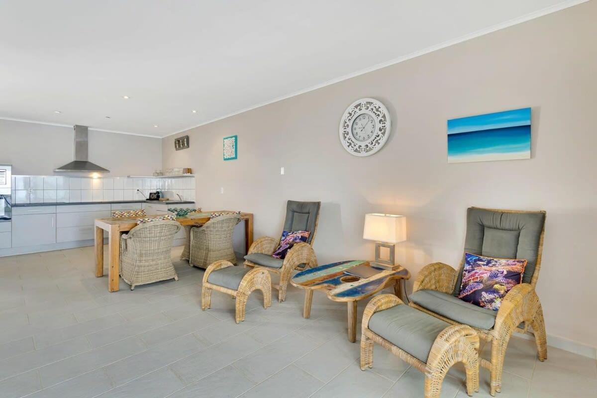 Belmar Oceanfront Apartment 14 Divers Paradise Kralendijk Buitenkant foto